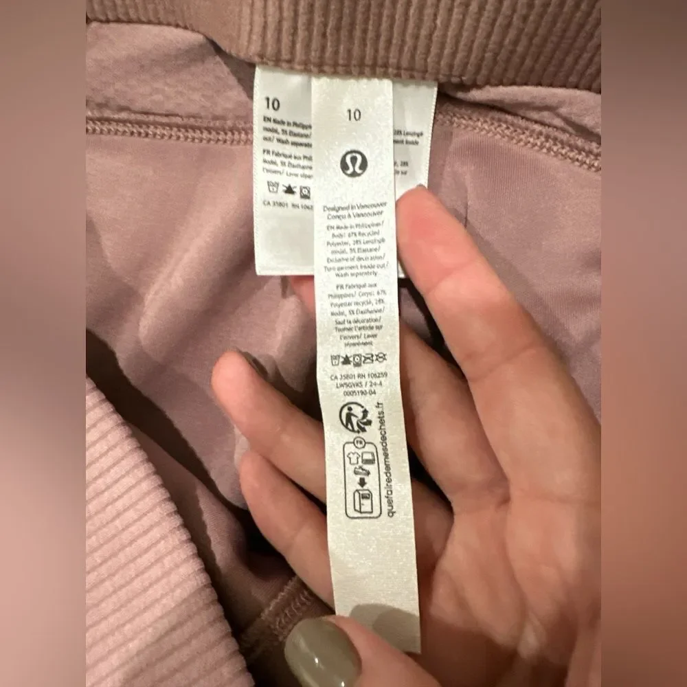 Lululemon Ribbed Softstreme Flared Pant *Regular - Picture 4 of 4